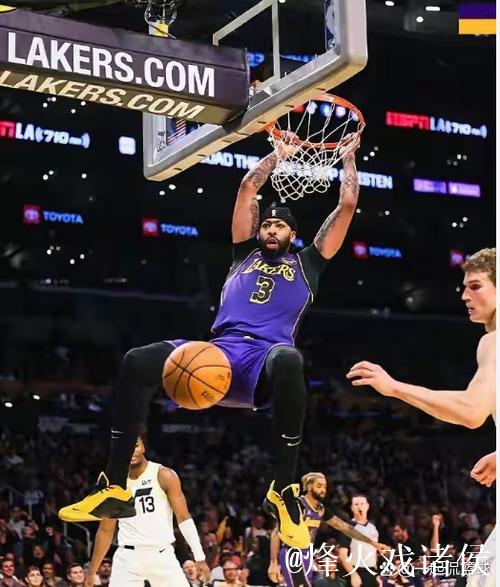 克内克特狂砍37分詹姆斯26+12 湖人击败爵士豪取6连胜